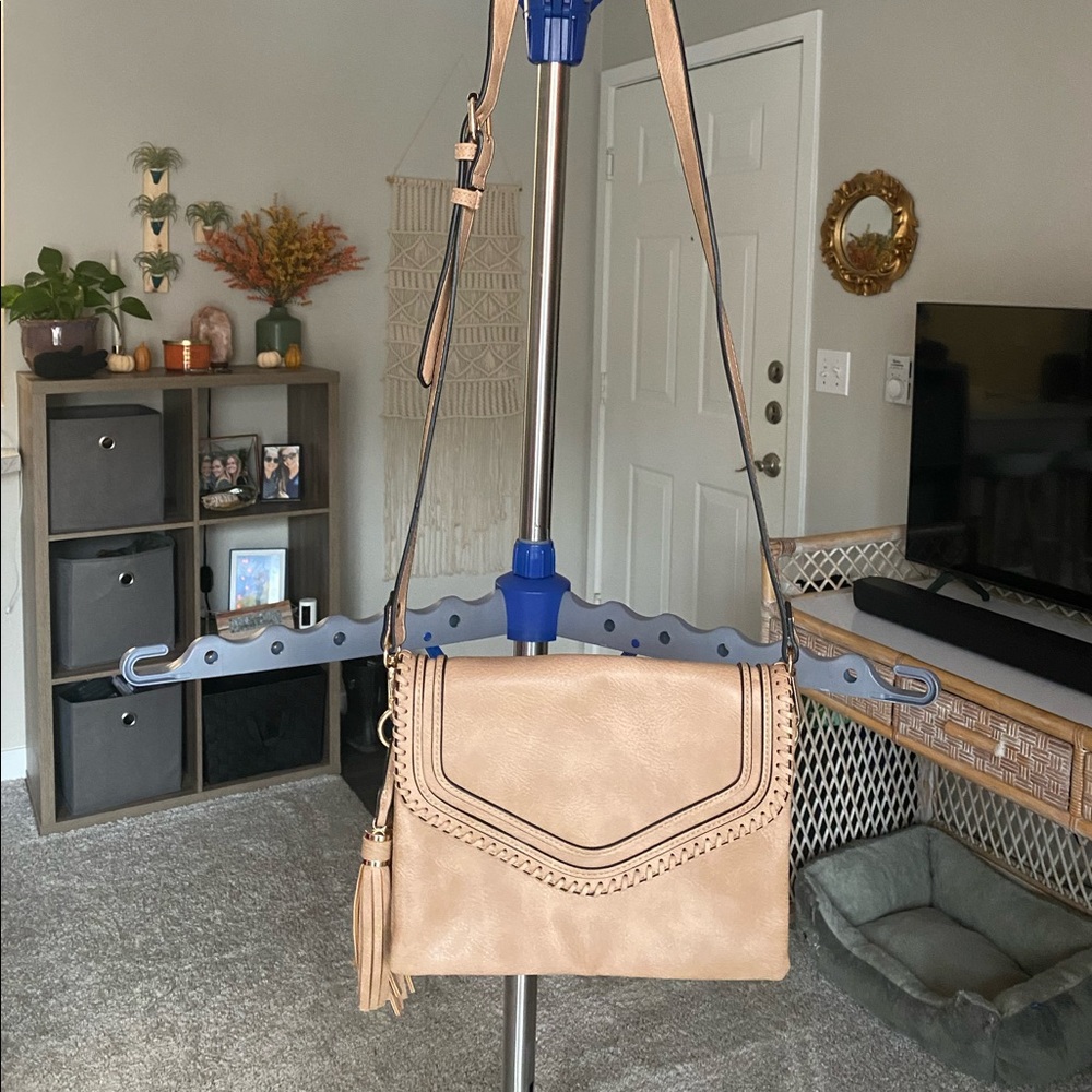 Tan crossbody purse